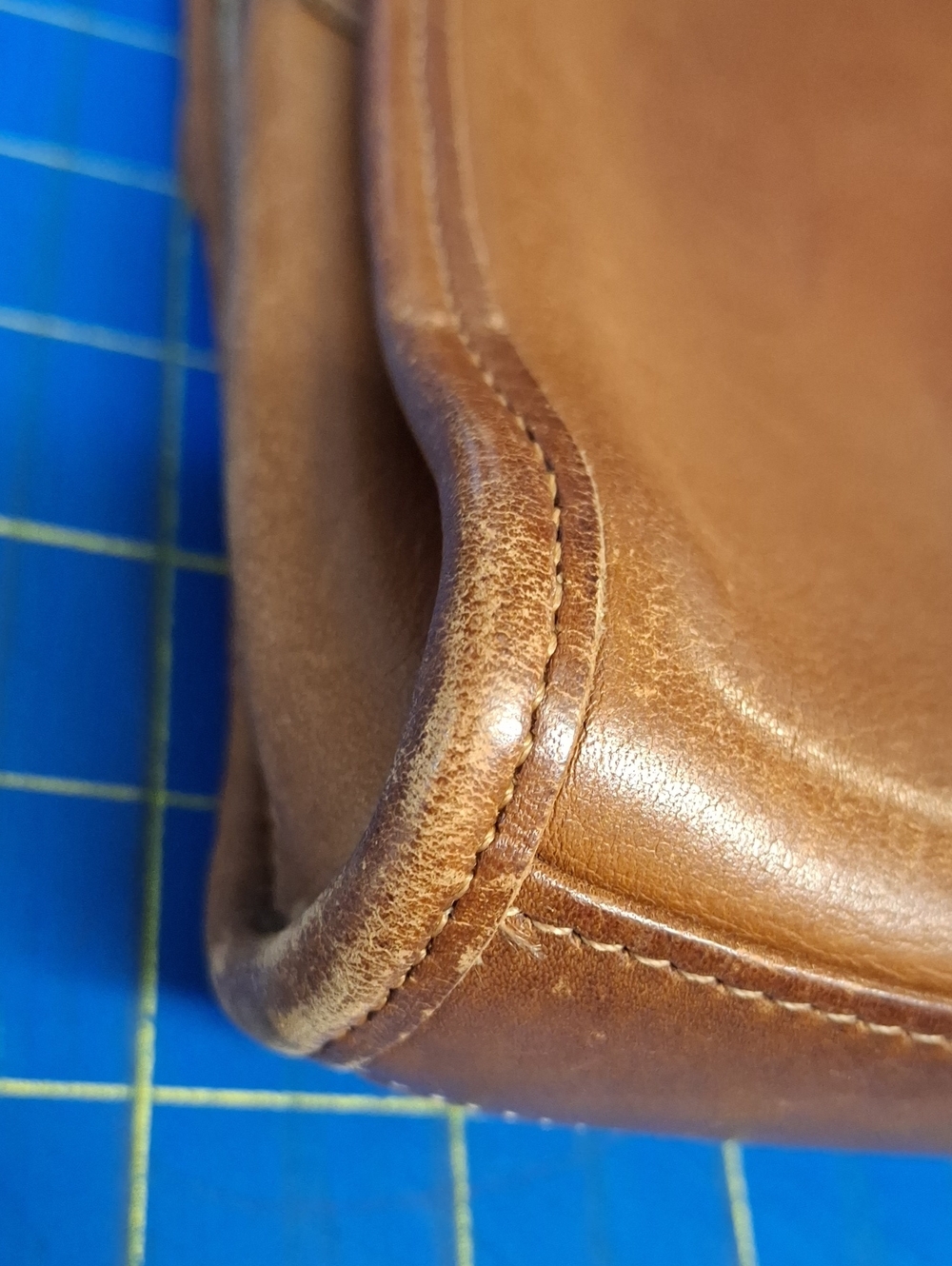 Vintage Coach Brown Leather Crossbody Bag Turn-Lock Brass Closure - Picture 8 of 16